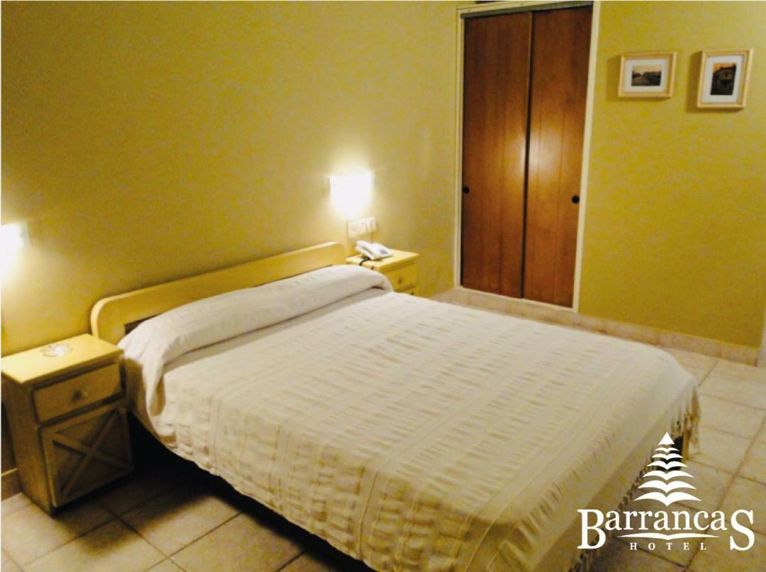 Hotel Barrancas San Pedro Buitenkant foto